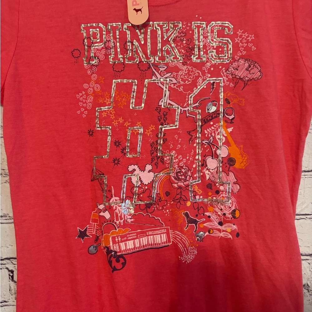 Pink NWT Graphic T-Shirt Size L - Picture 2 of 6